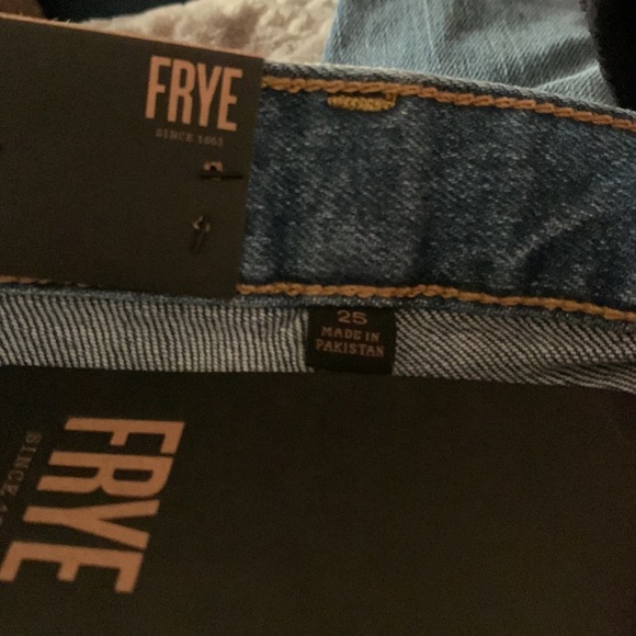 FRYE LIGHT WASH SIENNA CROPPED SKINNY JEANS SIZE 25 - Picture 7 of 9